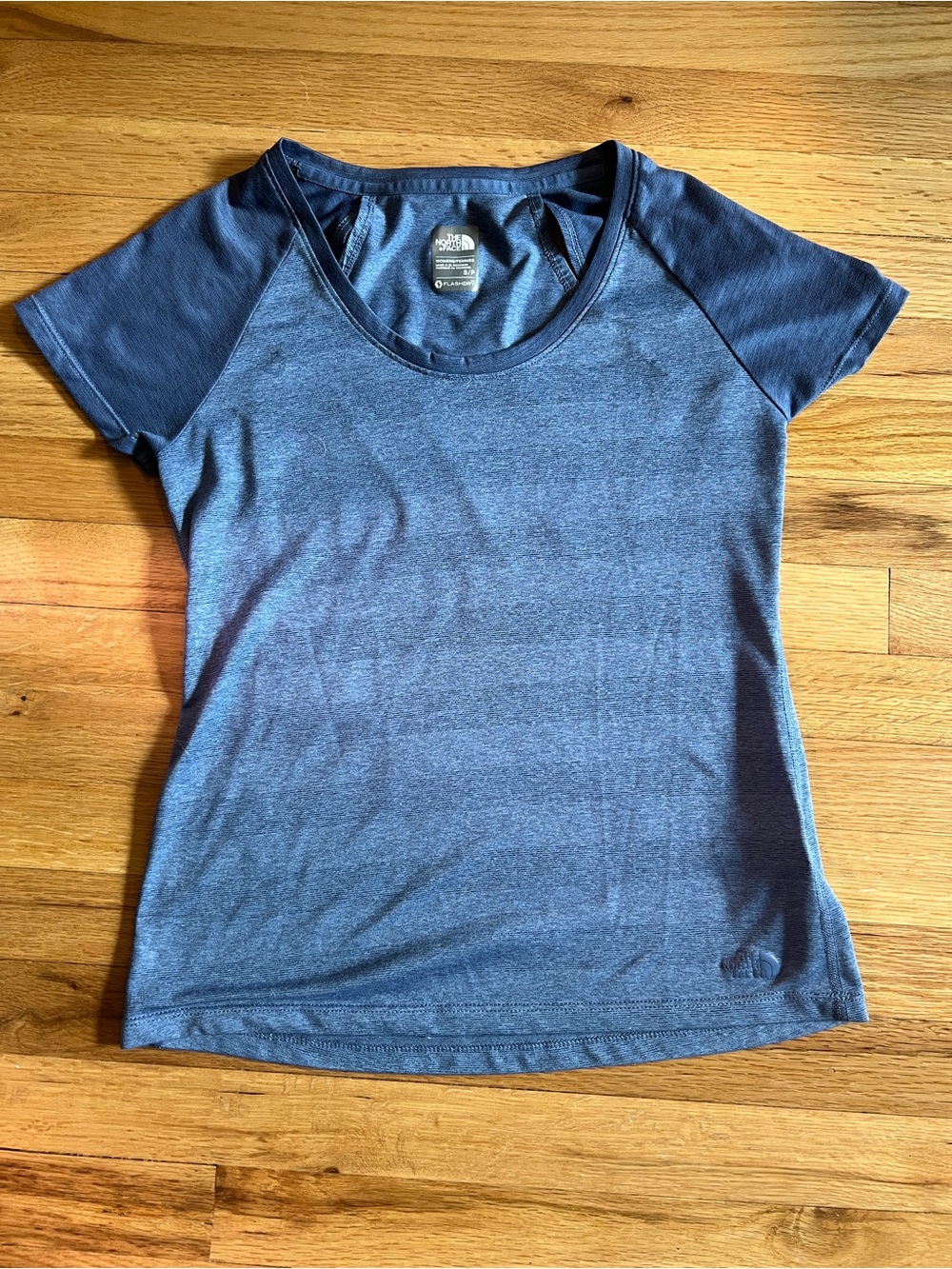 North Face Hiking/Active T-Shirt - S